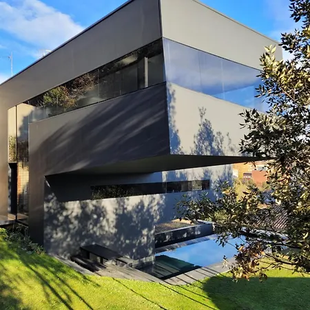 The Black Line House Villa *