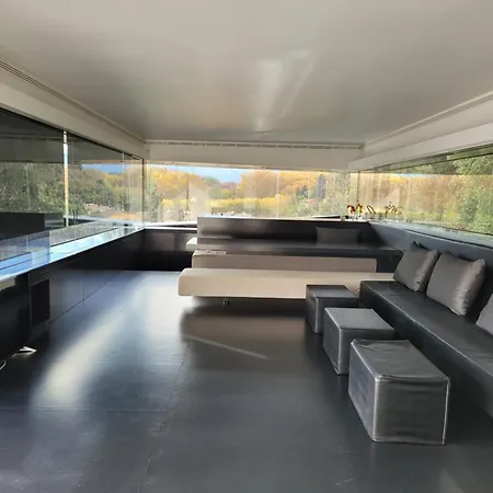 The Black Line House Villa Olot