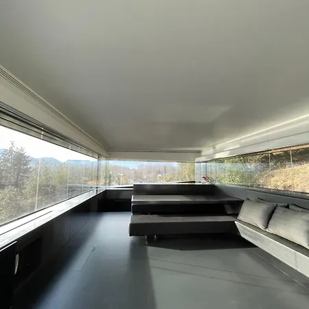 Villa The Black Line House *